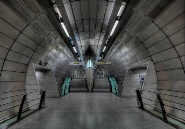Photograph Roland Shainidze Star Trek on One Eyeland